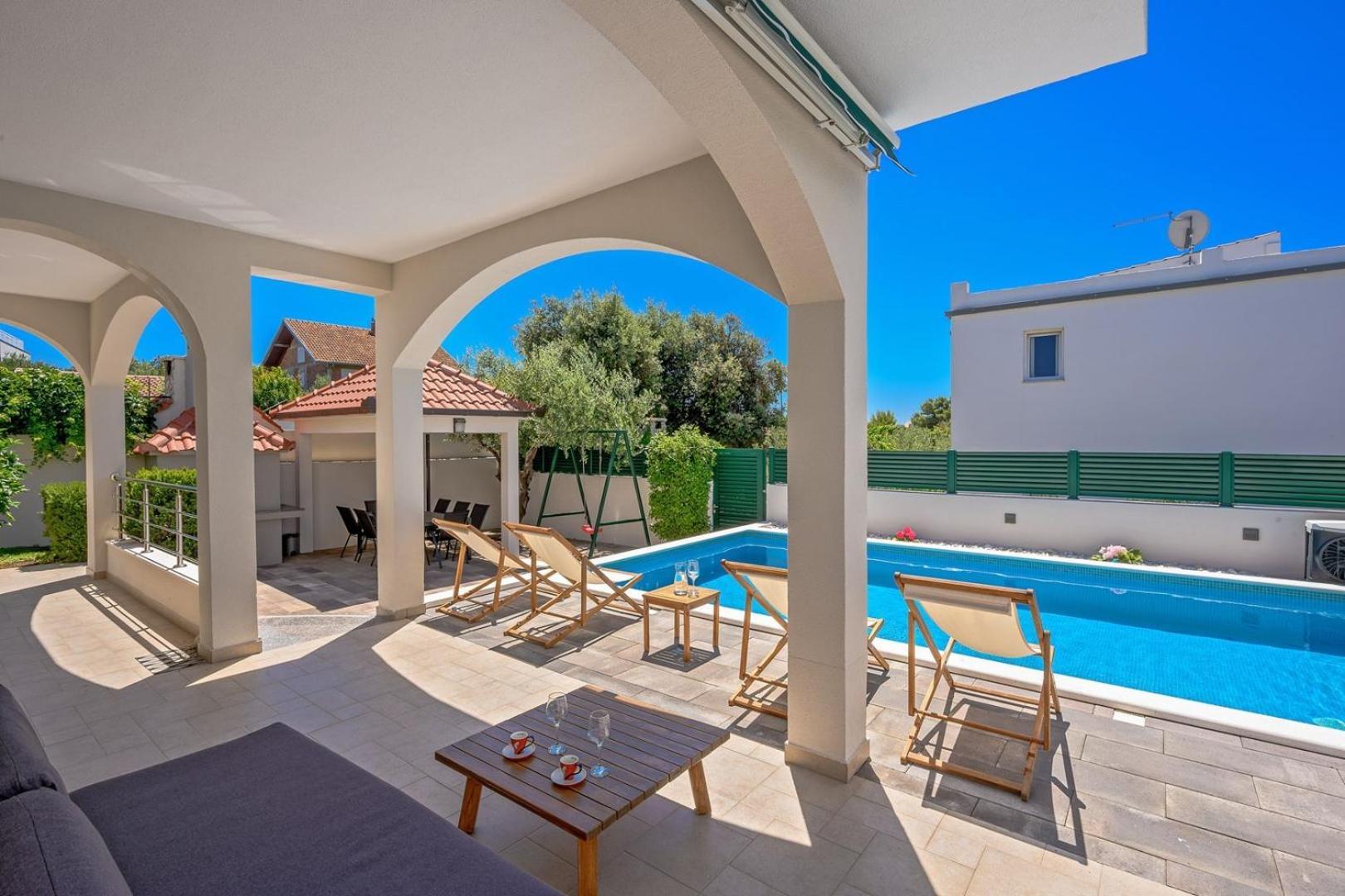 Sea Flower Beachfront Villa Sevid Extérieur photo
